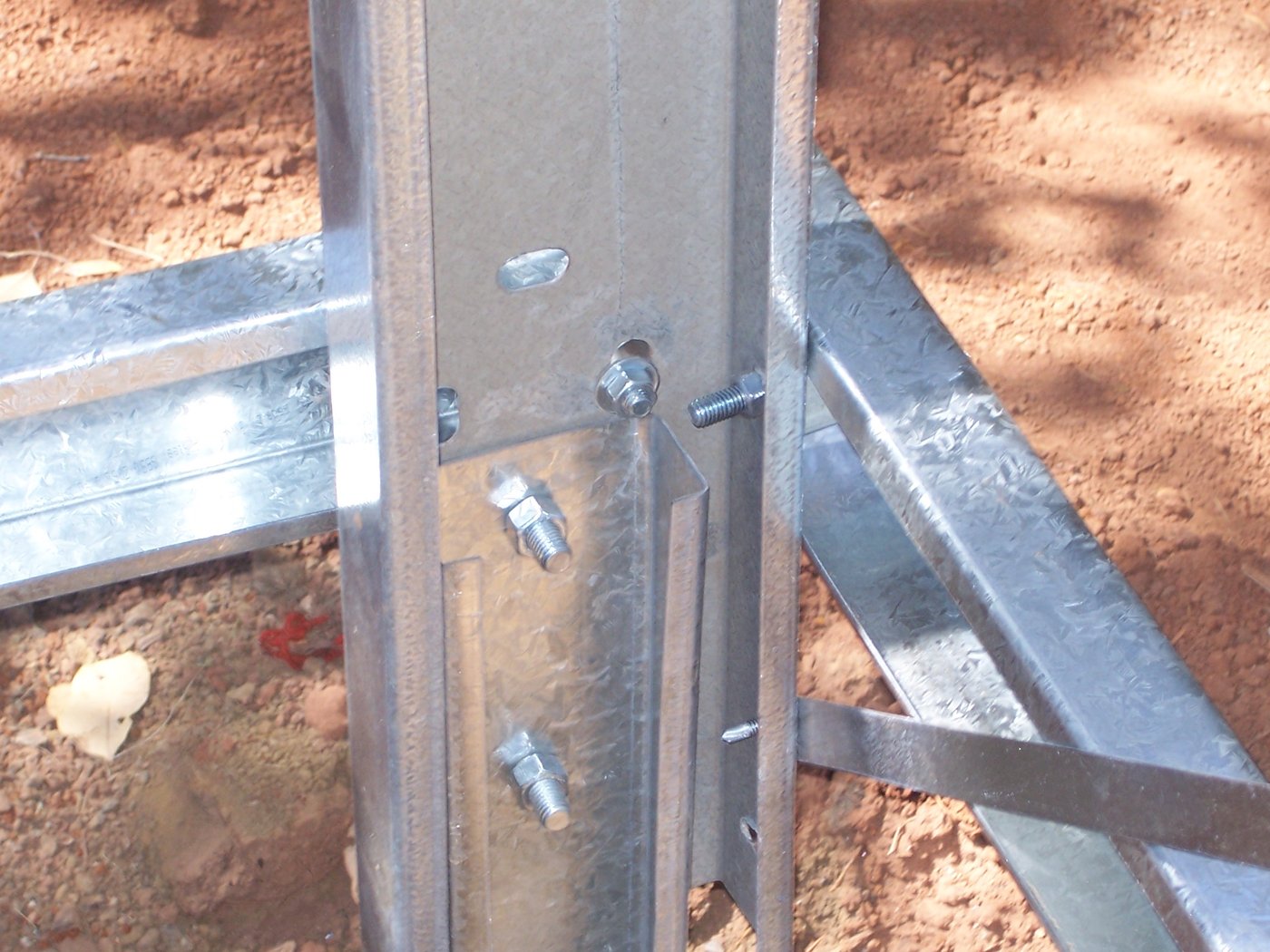 Steel stump bolted to a column with a bolted wall girt and brace